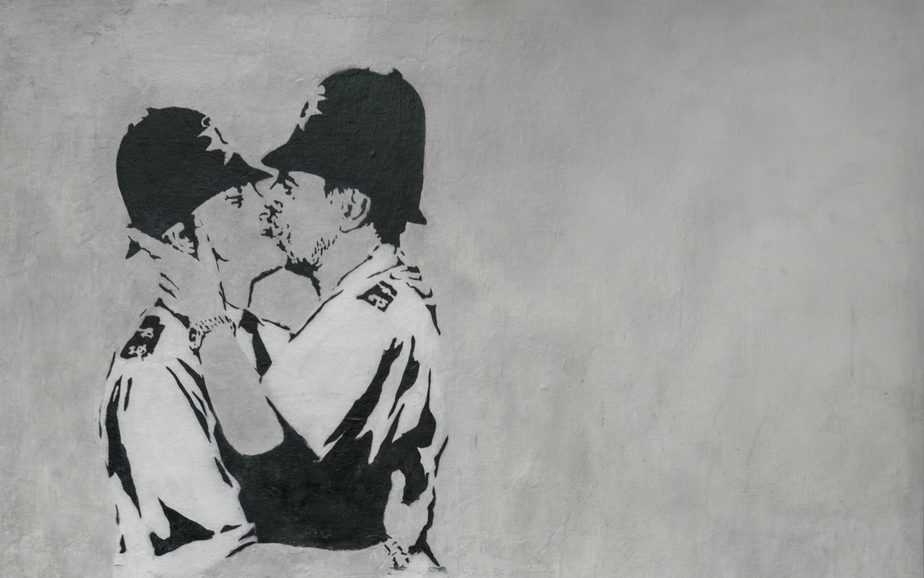Kissing Coppers – Brighton